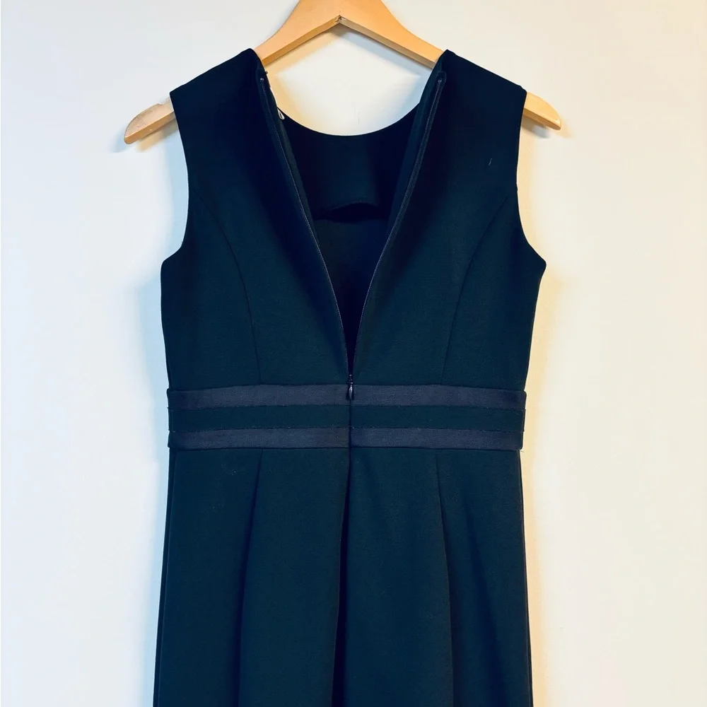 Calvin Klein Black Sleeveless Shift Dress Sheer Hem Size 4 - Picture 7 of 8
